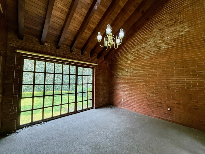Casa en Condominio en Venta en Acopilco en Fraccionamiento con Club Hípico