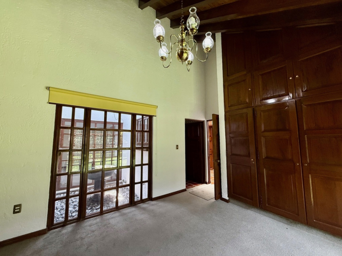 Casa en Condominio en Venta en Acopilco en Fraccionamiento con Club Hípico