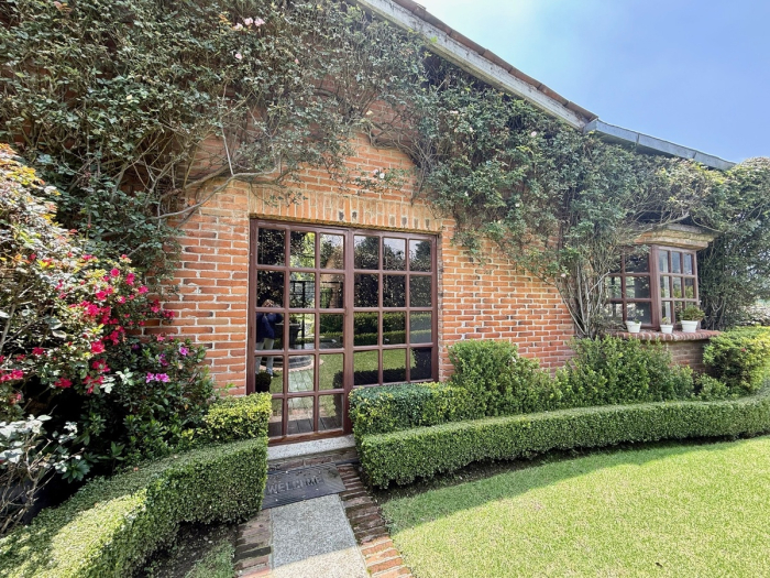 Casa en Condominio en Venta en Acopilco en Fraccionamiento con Club Hípico
