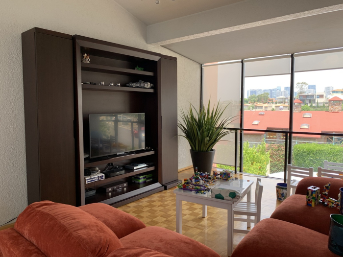 muy buena casa en renta frente al lomas country club