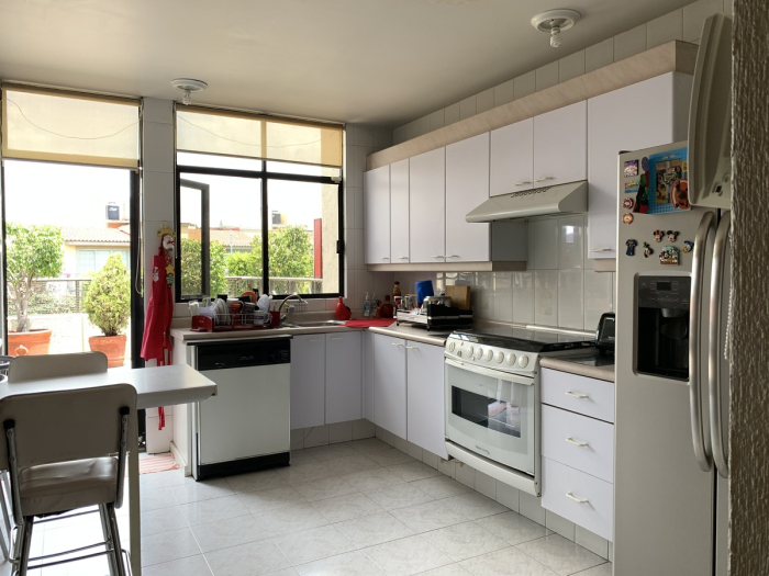 muy buena casa en renta frente al lomas country club