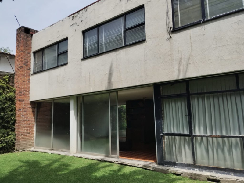 Casa en Venta para Remodelación - Lomas de Chapultepec