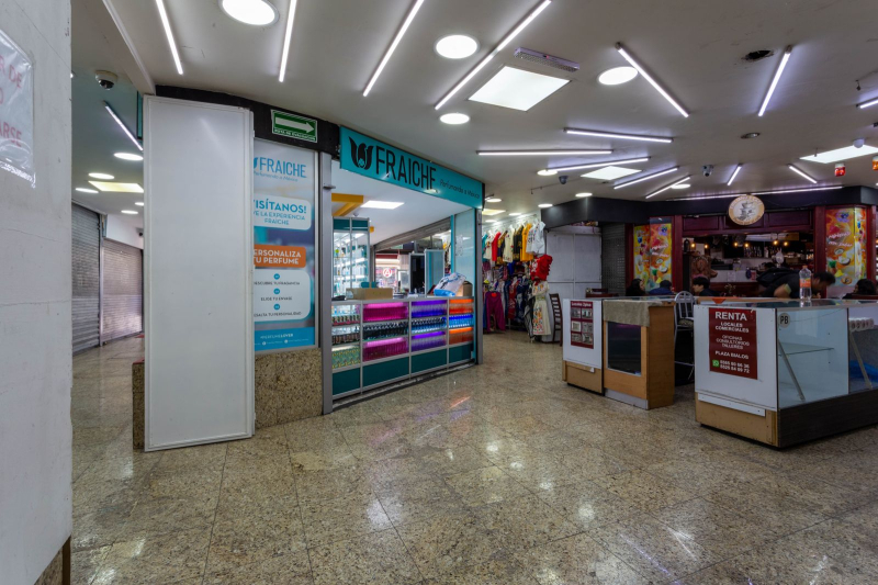 Renta De Espacios Comerciales En Centro Historico En Plaza Acreditada