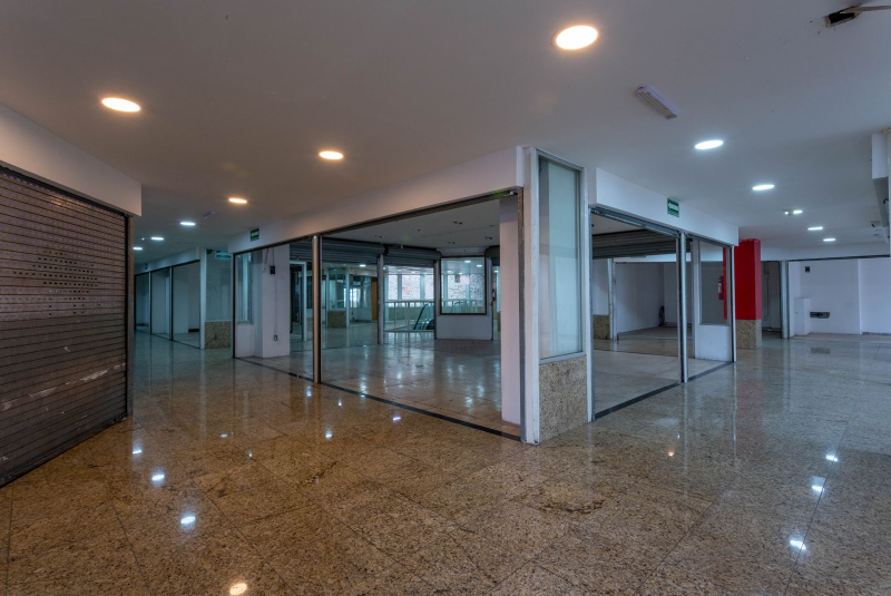 Renta De Espacios Comerciales En Centro Historico En Plaza Acreditada