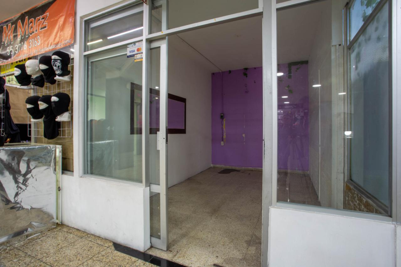 Renta De Espacios Comerciales En Centro Historico En Plaza Acreditada