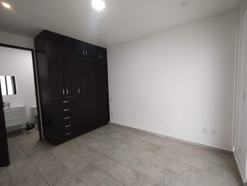 Venta Departamento Con Terraza En Letrán Valle 