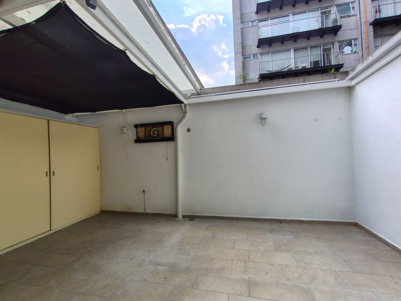 venta departamento con terraza en letrán valle 