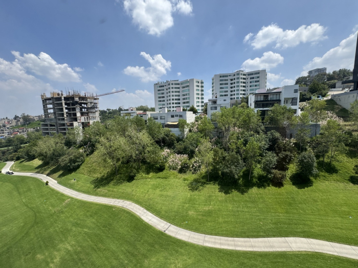 se vende bonito departamento en bosque real