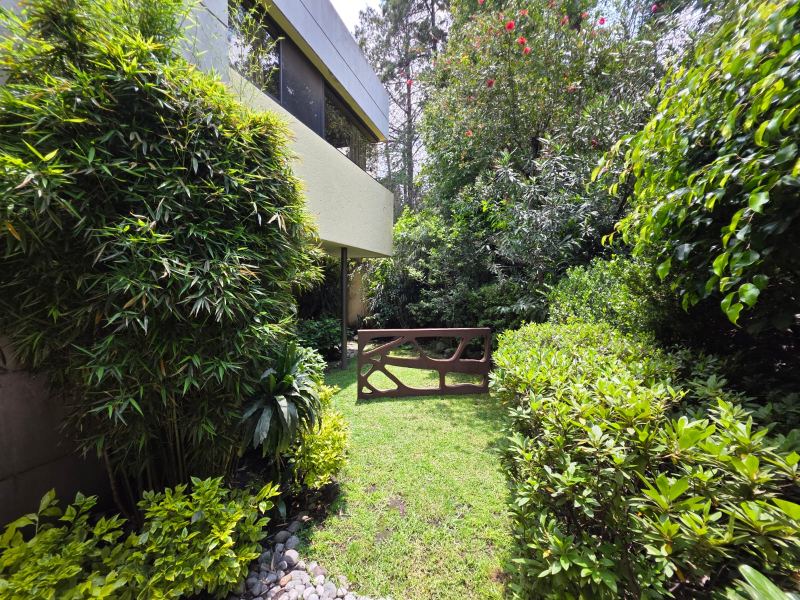 Casa En Venta En Bosques De Las Lomas