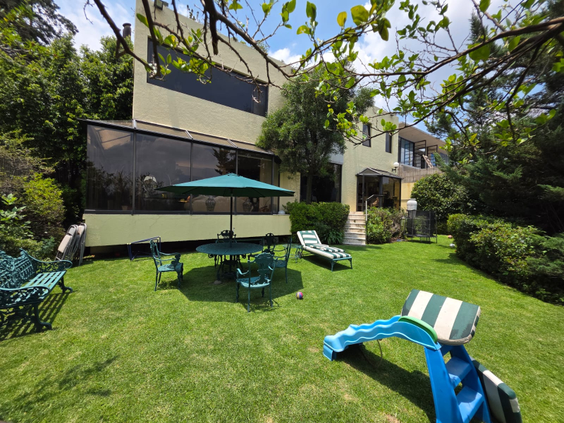 Casa en venta en Bosques de las Lomas