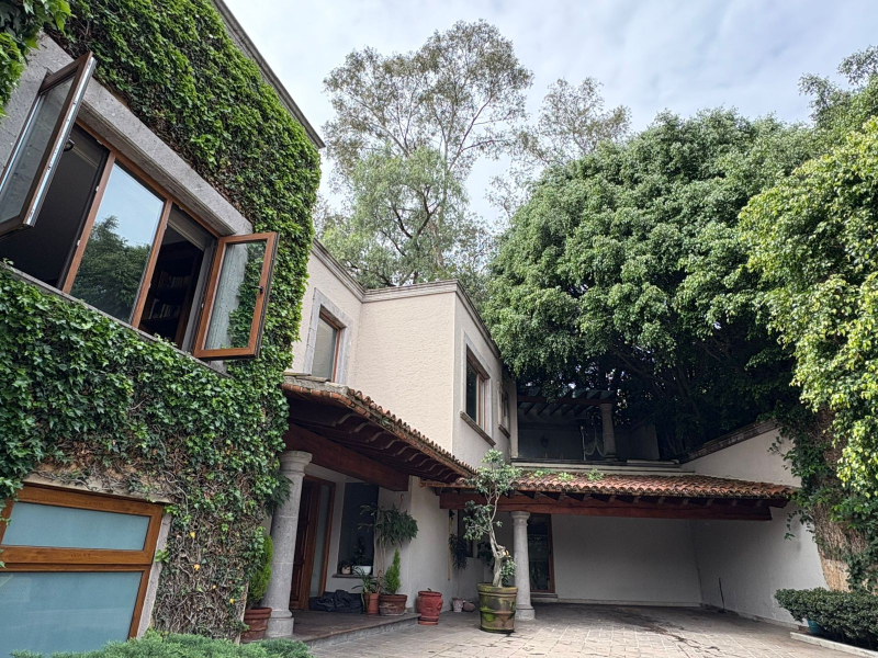 Casa en Venta en Lomas de Bezares
