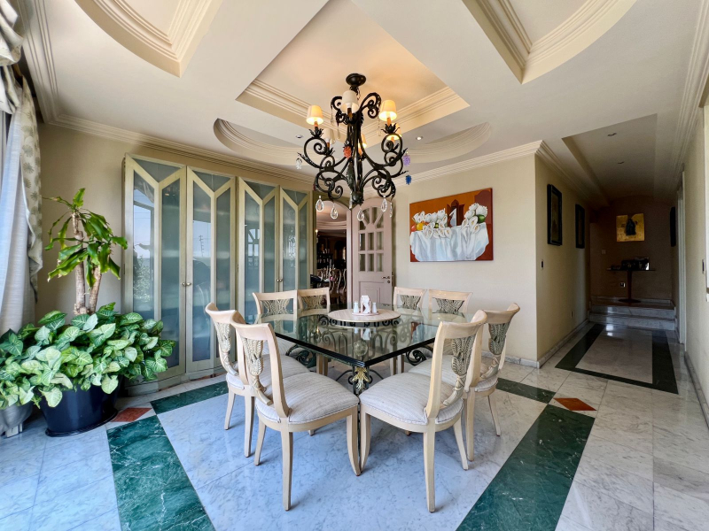 Casa en Venta en Bosques de las Lomas