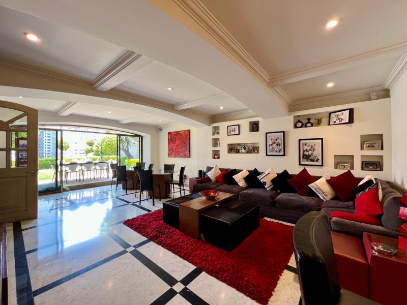Casa en Venta en Bosques de las Lomas