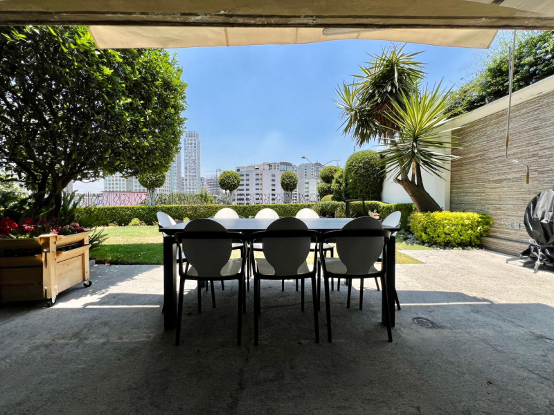 Casa en Venta en Bosques de las Lomas