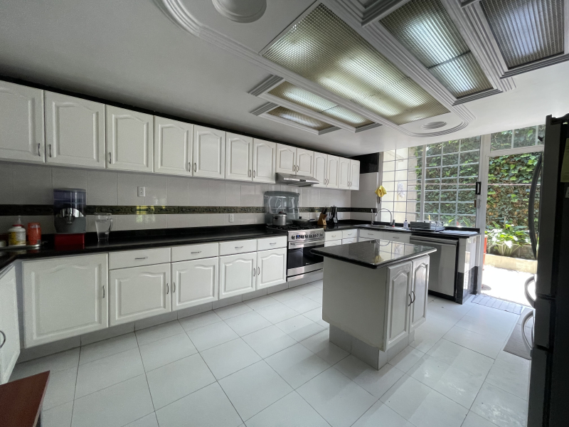 CASA EN VENTA EN PRIVADA - PASEO DE LOS LAURELES- BOSQUES DE LAS LOMAS
