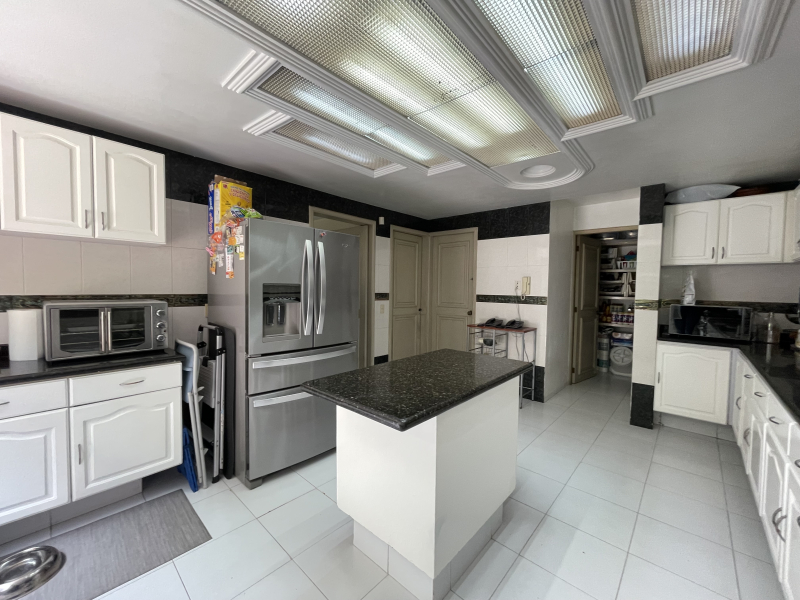 CASA EN VENTA EN PRIVADA - PASEO DE LOS LAURELES- BOSQUES DE LAS LOMAS