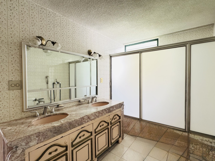 Casa para Remodelar en Venta en Paseo de la Reforma