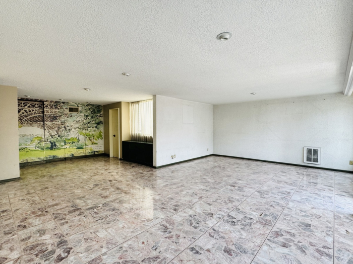 Casa para Remodelar en Venta en Paseo de la Reforma