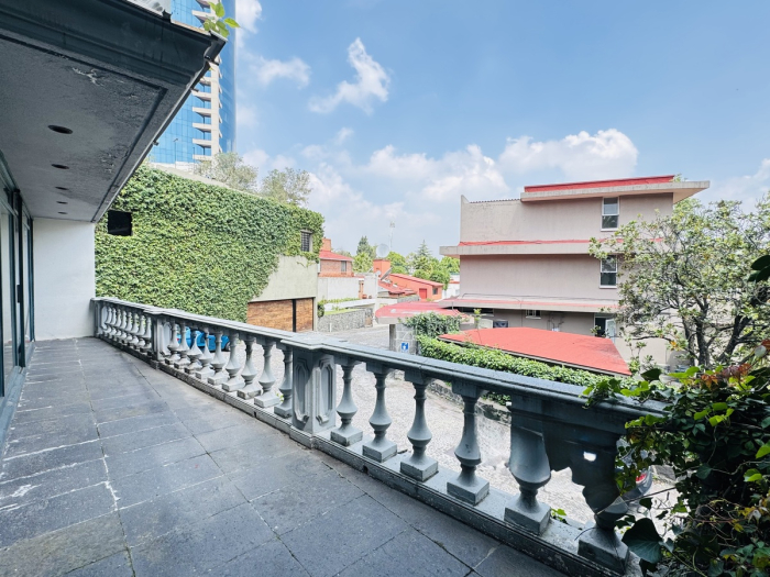 Casa para Remodelar en Venta en Paseo de la Reforma