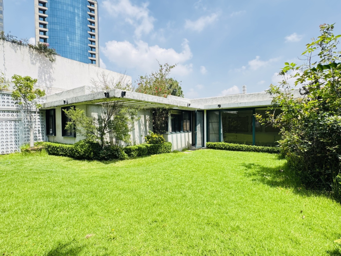 Casa para Remodelar en Venta en Paseo de la Reforma