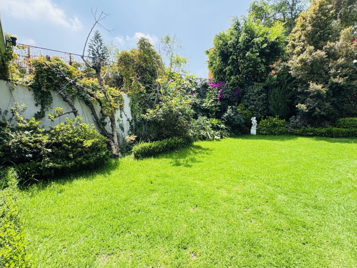 Casa para Remodelar en Venta en Paseo de la Reforma