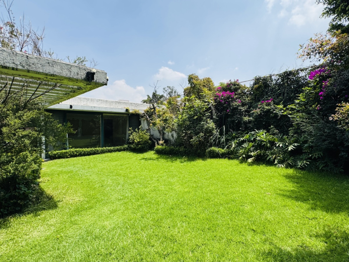 Casa para Remodelar en Venta en Paseo de la Reforma