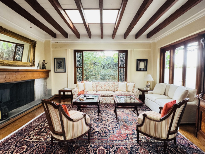 VENTA CASA EN LOMAS HIP�?DROMO