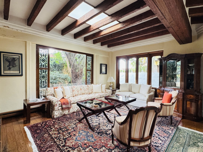 VENTA CASA EN LOMAS HIP�?DROMO