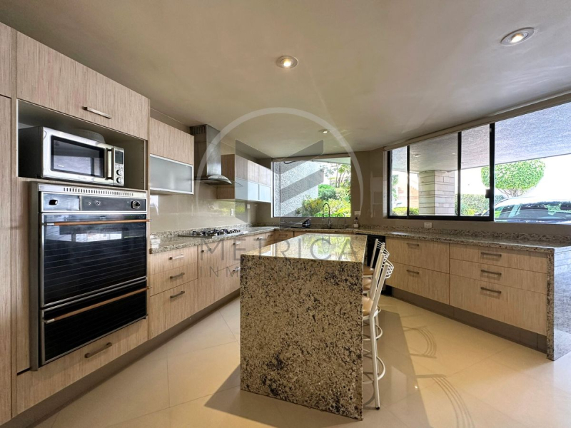 casa en condominio en calle cerrada en venta – tecamachalco, cerca de monte líbano