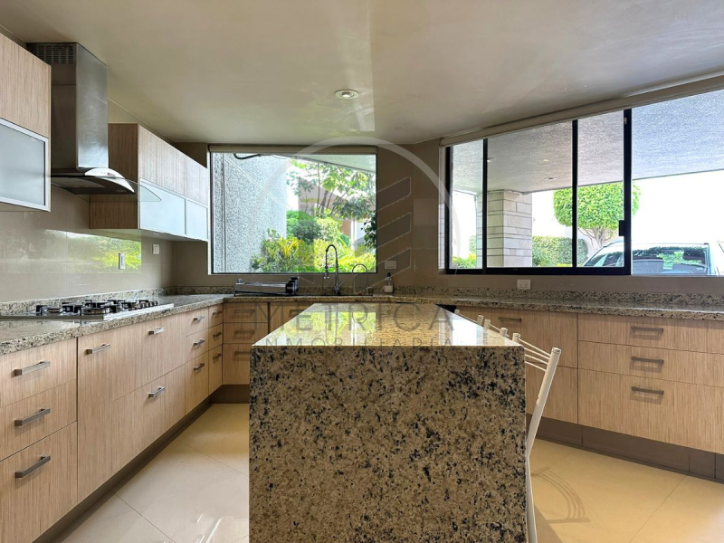 casa en condominio en calle cerrada en venta – tecamachalco, cerca de monte líbano