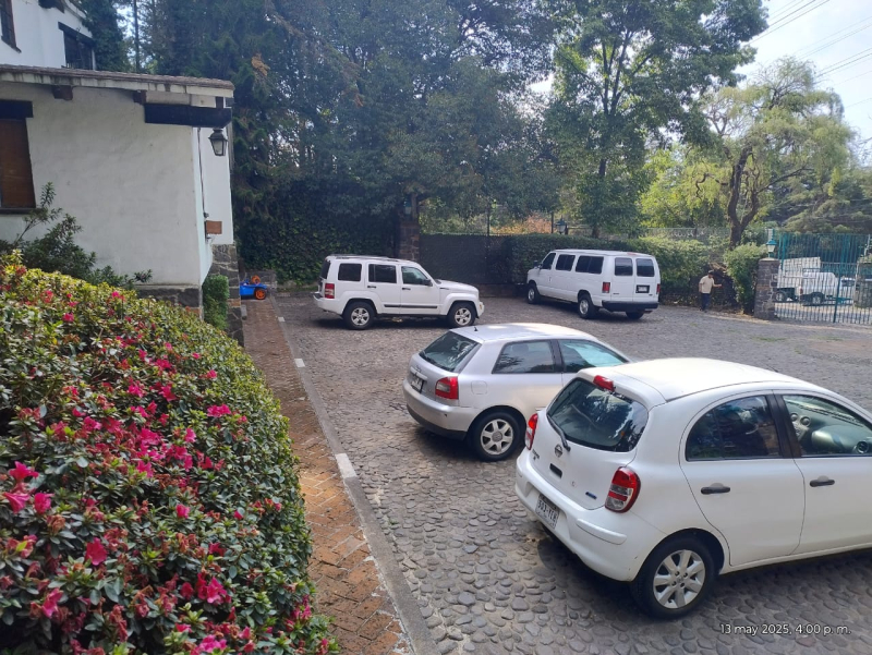 VENTA Casa En Avenida Hidalgo, Cerca De Rancho San Francisco .