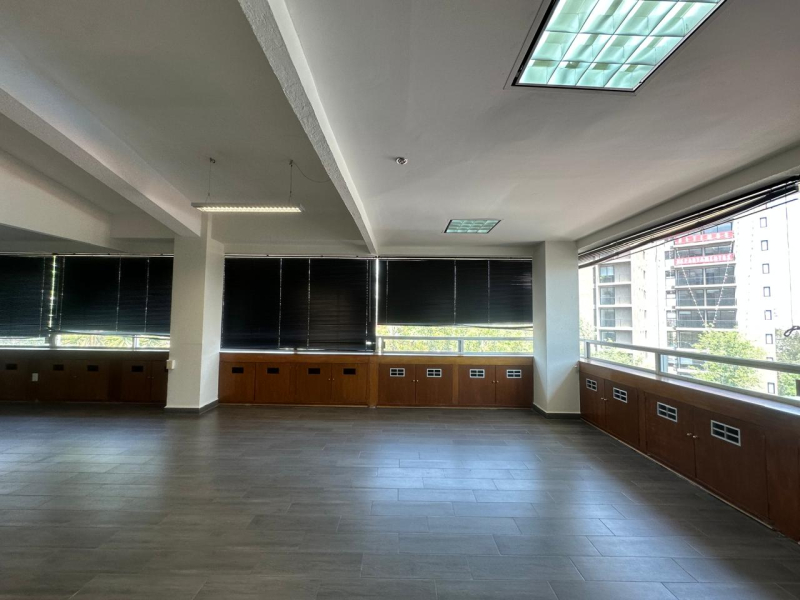 Oficina en Venta en Ciudad Brisa, Naucalpan �?? 50 m² de Espacio Profesional