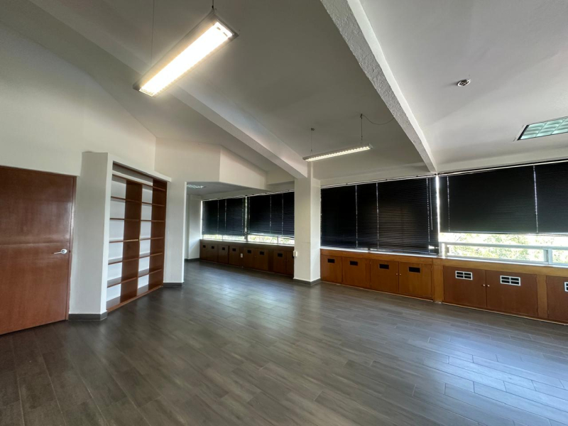 Oficina en Venta en Ciudad Brisa, Naucalpan �?? 50 m² de Espacio Profesional