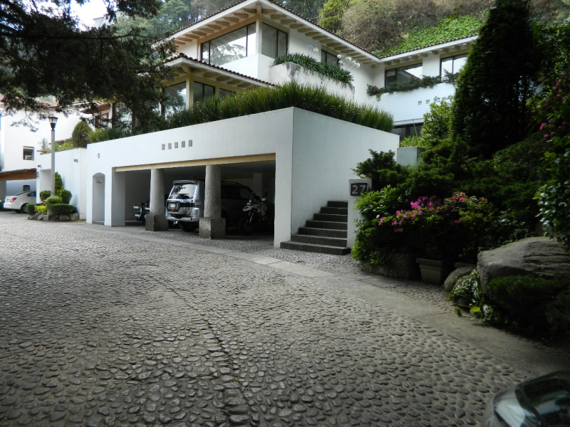 Casa En Cerrada De Rancho San Francisco 