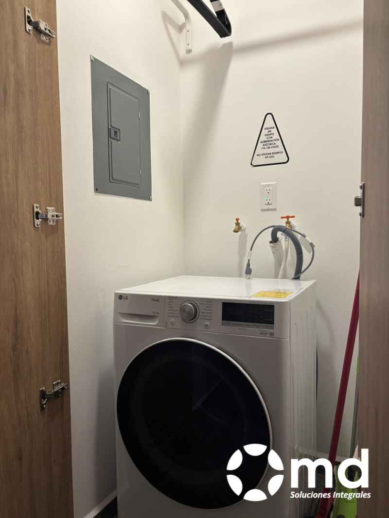 Departamento en Renta amueblado en Vía Roma