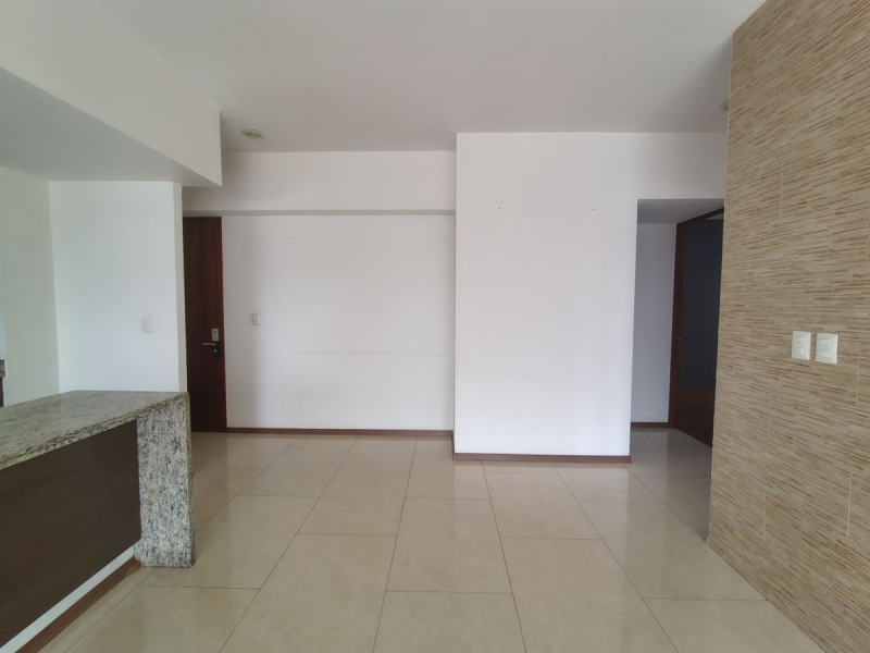 Renta Departamento en Grand Tower Del Valle, 3 recamaras piso 4