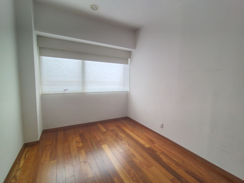 Renta Departamento en Grand Tower Del Valle, 3 recamaras piso 4