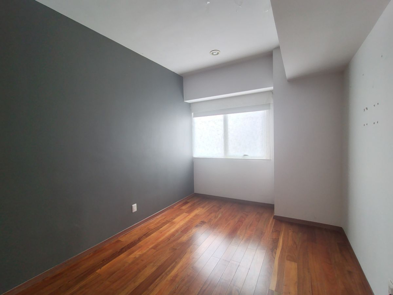 Renta Departamento en Grand Tower Del Valle, 3 recamaras piso 4