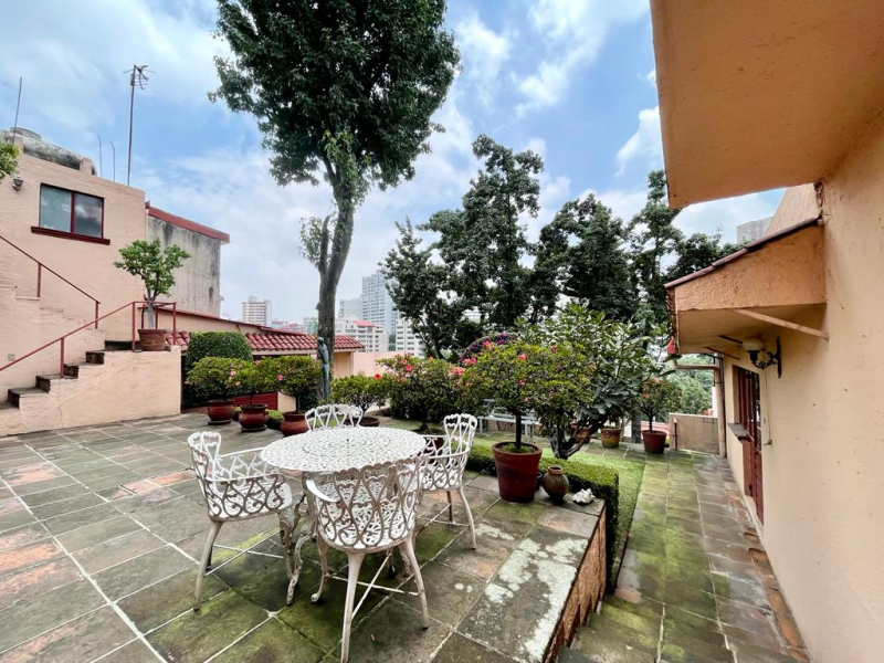 Espectacular casa en venta - Lomas de Tecamachalco