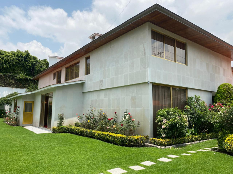 VENTA CASA EN SATELITE 2 TERRENOS 
