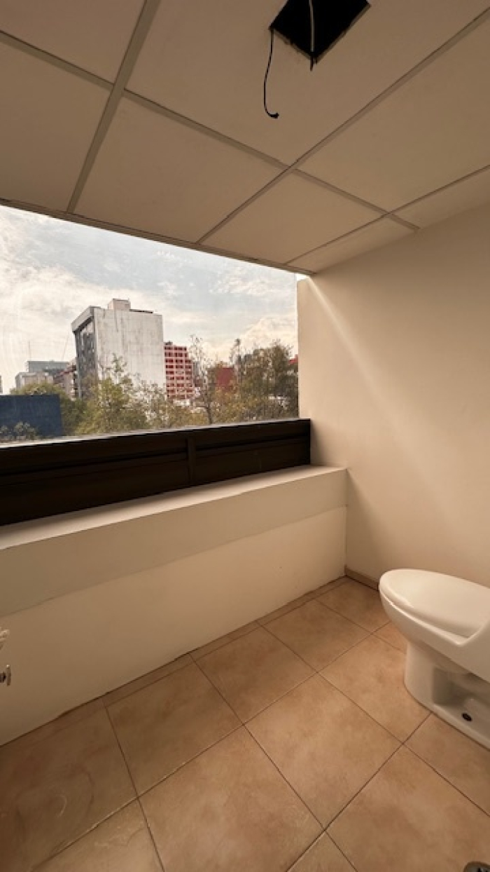 Polanco, Homero. Oficinas De 135m2 En Renta $39,150MN