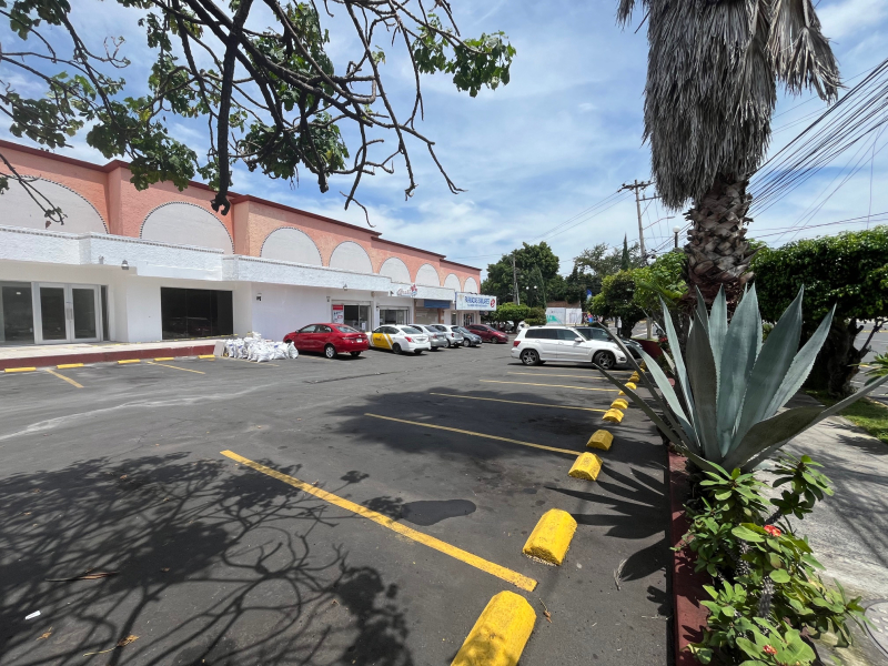 Local Comercial En Renta En Fraccionamiento Jardines Del Country