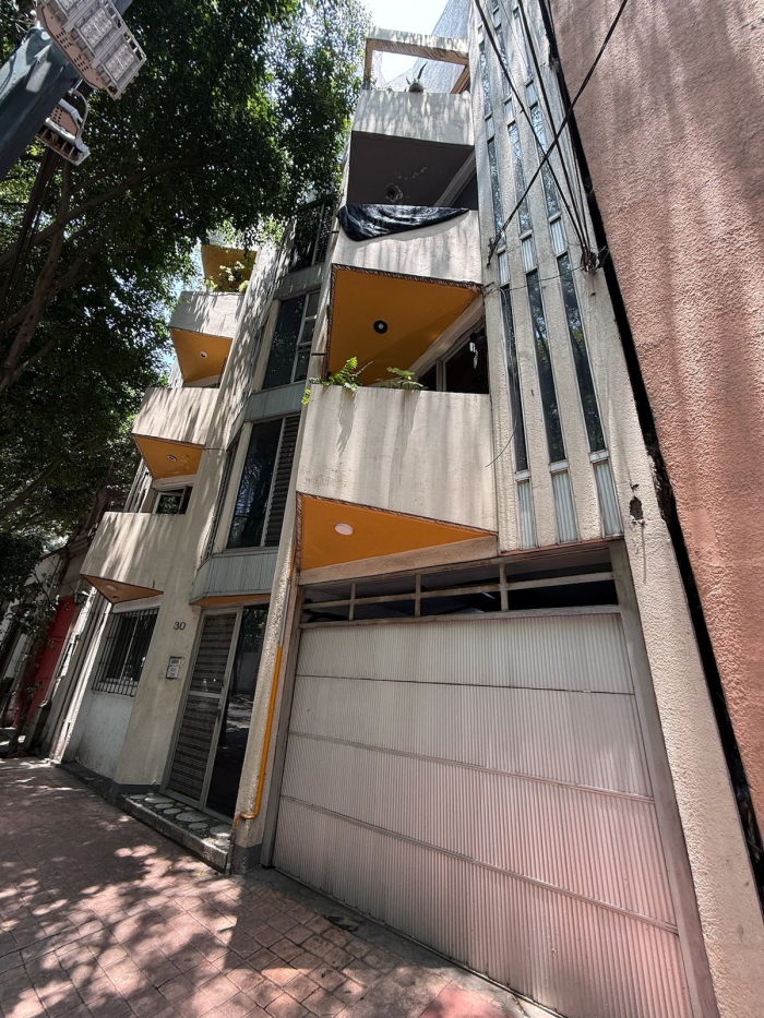 Edificio para remodelar en Venta en San Miguel Chapultepec
