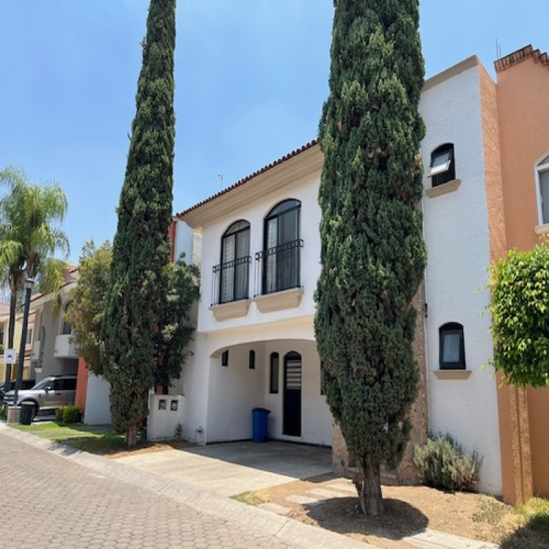 Casa  En Venta En Virreyes Residencial Zapopan