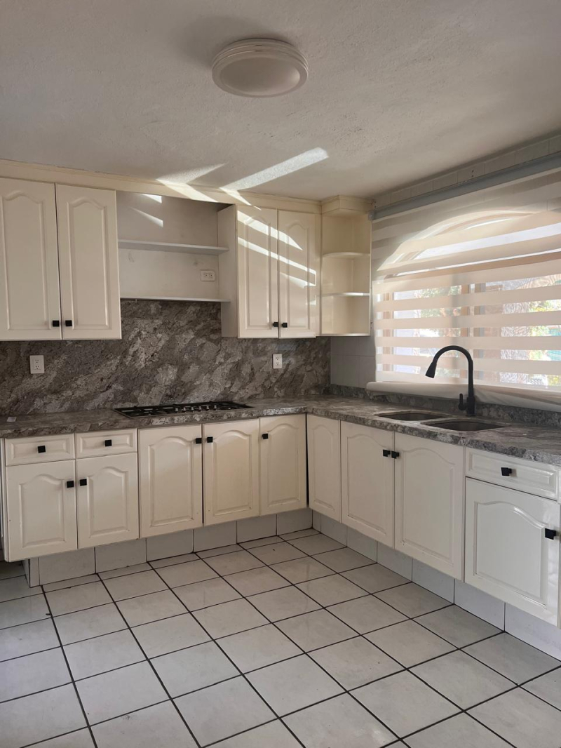 Casa  En Venta En Virreyes Residencial Zapopan