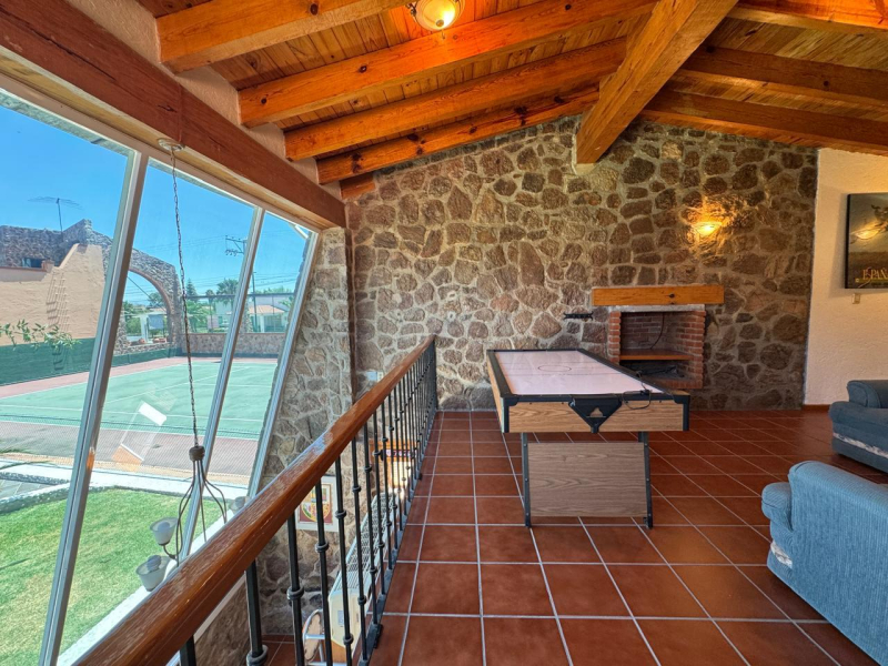 Gran oportunidad venta de propiedad con 4 casas en Tequisquiapan
