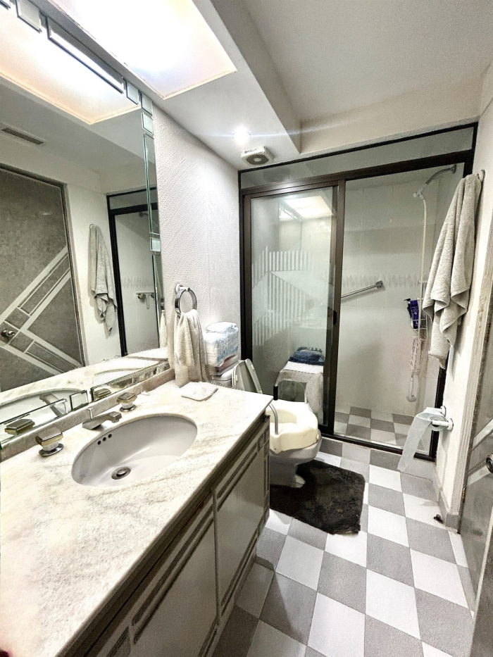 Departamento Con Terraza En Venta En Lomas De Chapultepec .