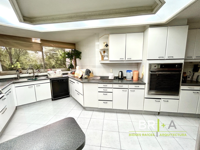 Departamento Con Terraza En Venta En Lomas De Chapultepec .