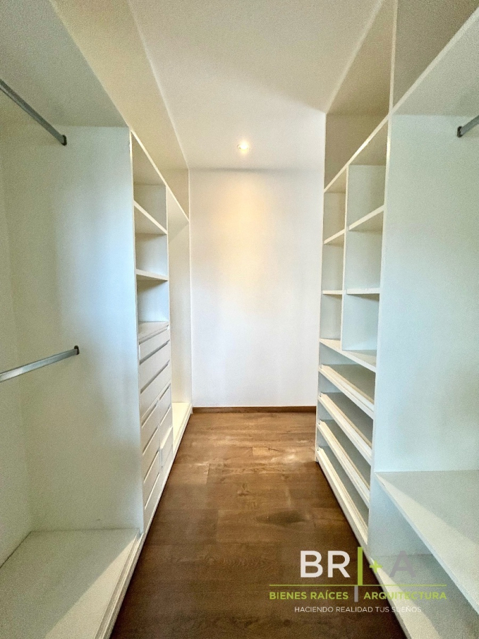 Renta De PH Con Terraza En Polanco
