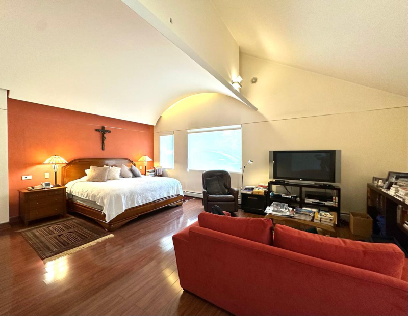 Exclusiva Residencia en Castorena �?? Confort, Estilo y Seguridad en un Solo Lugar